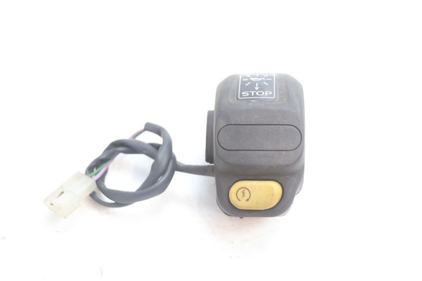 photo de RIGHT HANDLEBAR SWITCH PEUGEOT VIVACITY 50 (2004 - 2009) - Main view