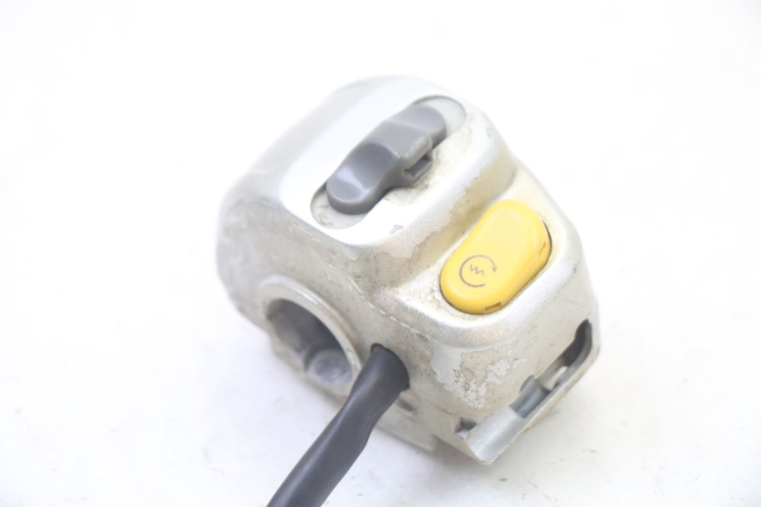 photo de RIGHT SWITCH YAMAHA WHY 50 (1998 - 2000) - Technical close-up