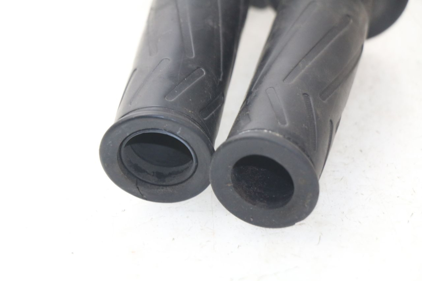 photo de RIGHT HANDLEBAR SWITCH YAMAHA X-MAX XMAX 125 (2010 - 2013) - Product overview