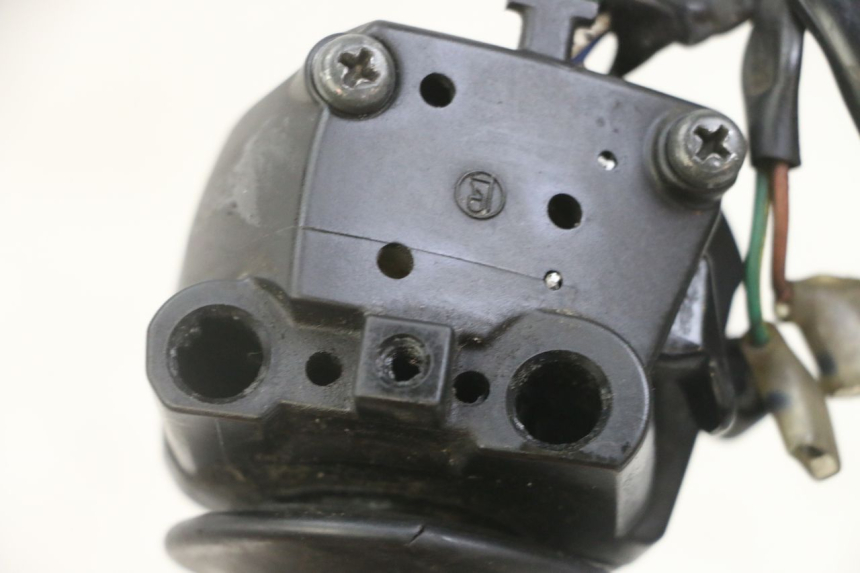 photo de RIGHT HANDLEBAR SWITCH YAMAHA X-MAX XMAX 125 (2010 - 2013) - Alternative perspective