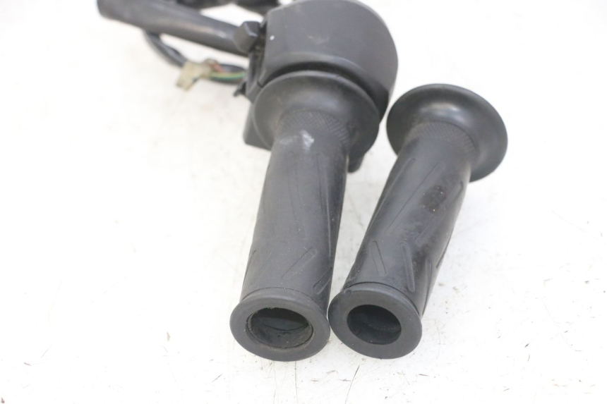 photo de RIGHT HANDLEBAR SWITCH YAMAHA X-MAX XMAX 125 (2010 - 2013) - Checked used part