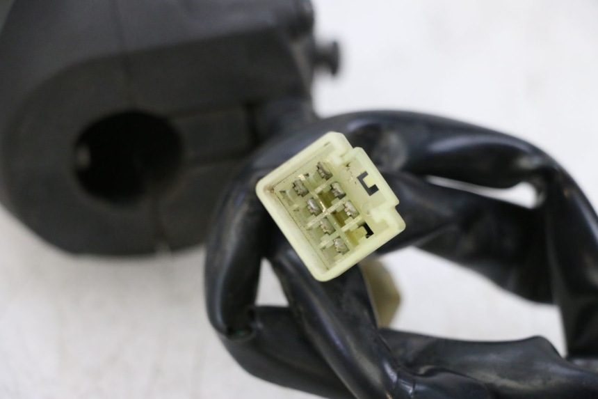 photo de RIGHT HANDLEBAR SWITCH YAMAHA X-MAX XMAX 125 (2010 - 2013) - Product overview