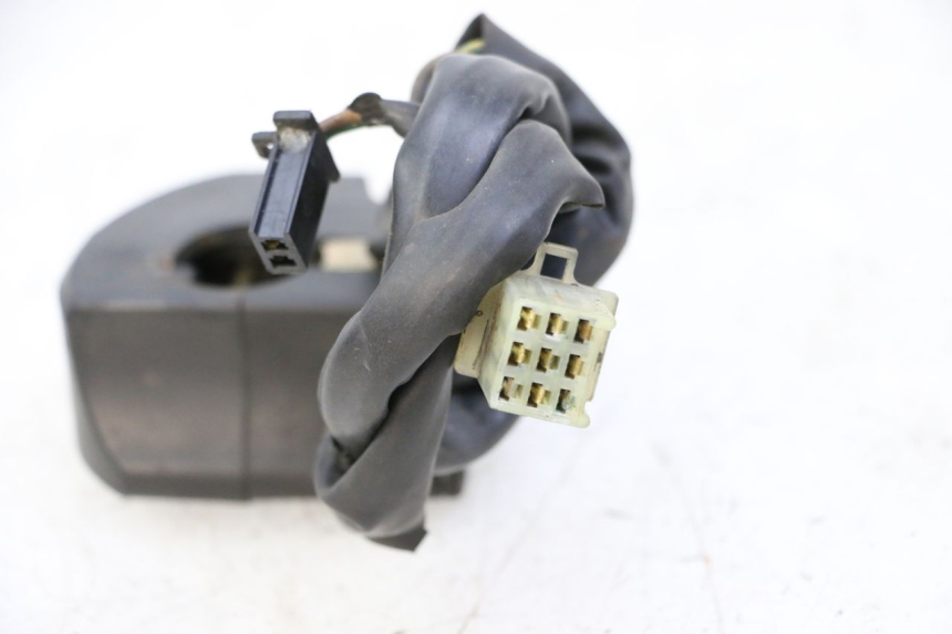 photo de RIGHT SWITCH YAMAHA XJN DIVERSION 600 (2000 - 2003) - Technical close-up