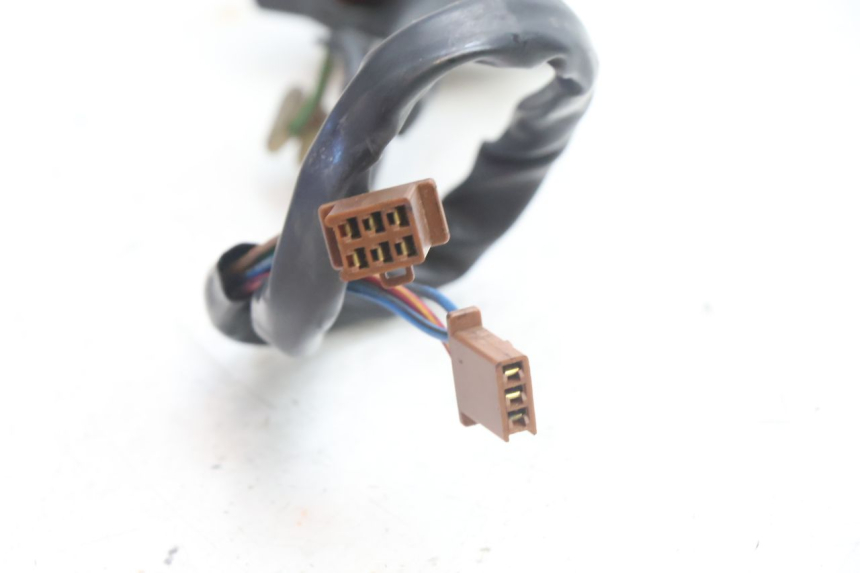 photo de RIGHT SWITCH YAMAHA XJR 1300 (1998 - 2002) - Surface and material condition