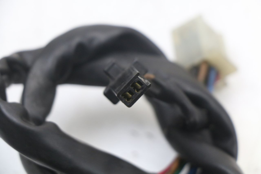 photo de RIGHT SWITCH YAMAHA XJS DIVERSION 600 (1997 - 1999) - Surface and material condition