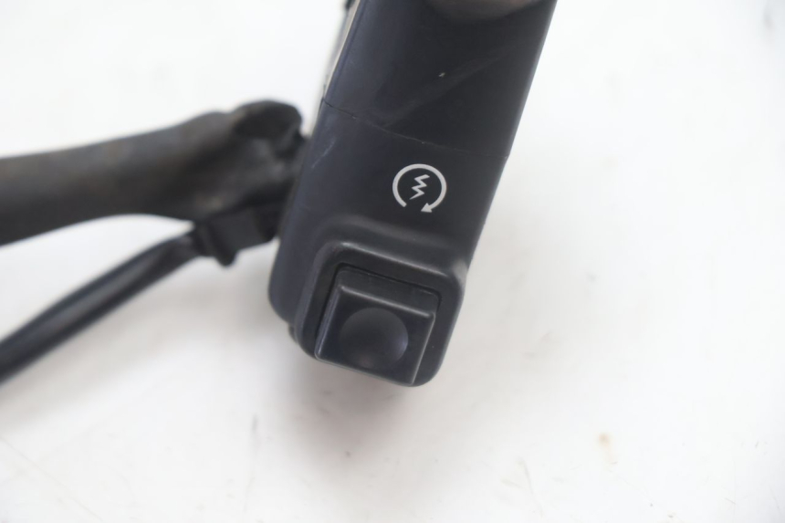 photo de RIGHT SWITCH HONDA XLV VARADERO 125 (2007 - 2012) - Zoom on usage condition