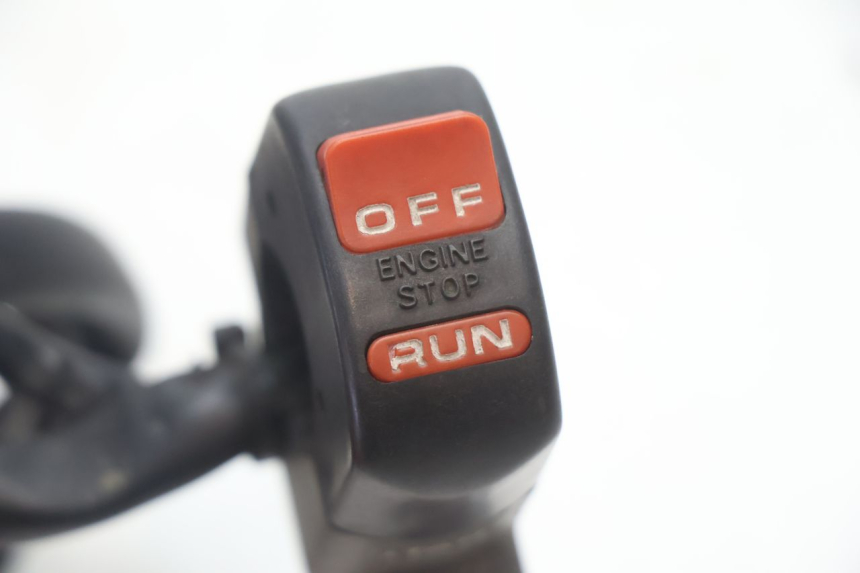 photo de RIGHT SWITCH HONDA XRV AFRICA TWIN 750 (1990 - 1992) - Zoom on usage condition
