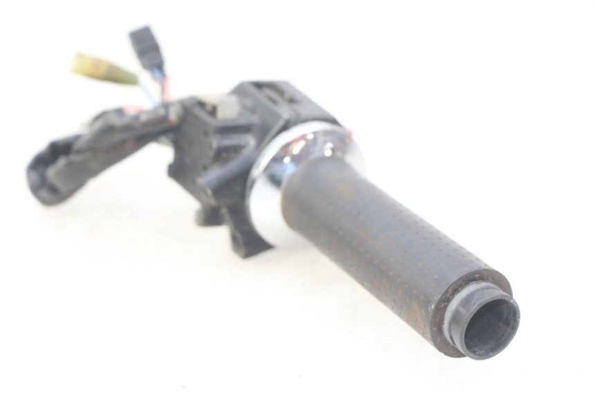 photo de RIGHT SWITCH YAMAHA XV VIRAGO 750 (1984 - 1998) - Zoom on usage condition