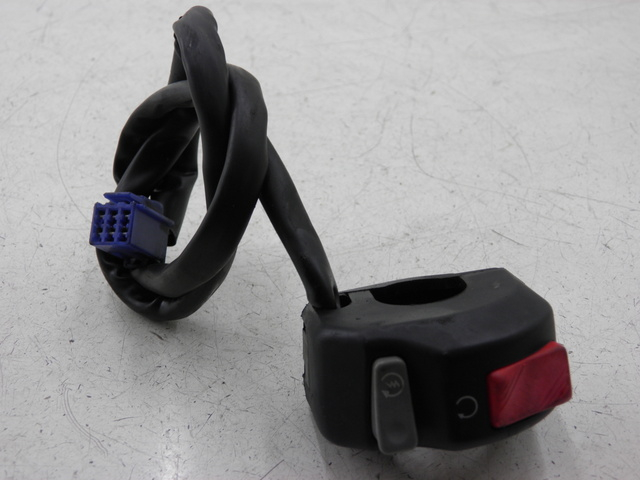 photo de RIGHT SWITCH YAMAHA TDM 900 (2004 - 2006) - Main view