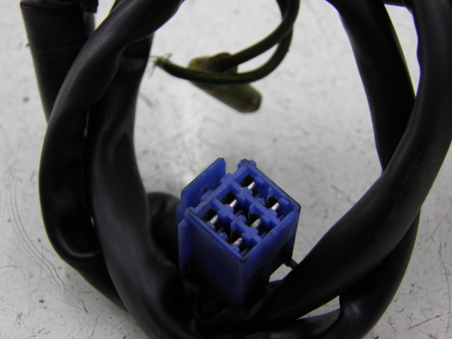 photo de RIGHT SWITCH YAMAHA TDM 900 (2004 - 2006) - Zoom on usage condition