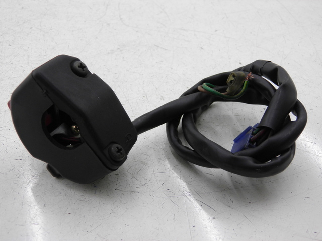 photo de RIGHT SWITCH YAMAHA TDM 900 (2004 - 2006) - Technical close-up