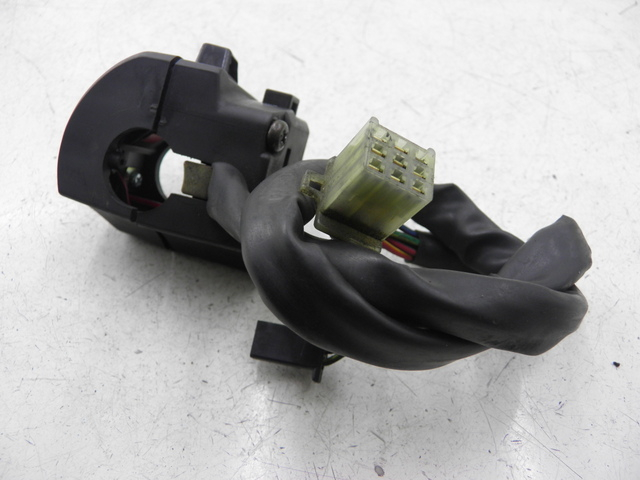 photo de RIGHT SWITCH YAMAHA XJS DIVERSION 600 (2000 - 2003) - Component detail
