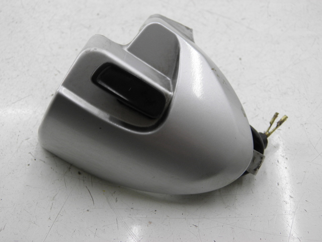 photo de RIGHT SWITCH YAMAHA YN NEO'S 50 (1997 - 2004) - Alternative perspective