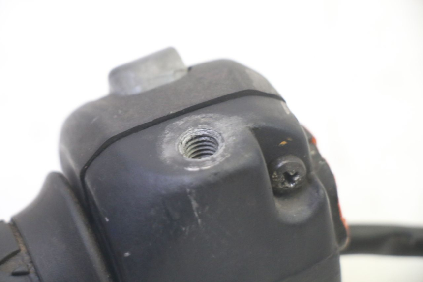 photo de RIGHT HANDLEBAR SWITCH YAMAHA YP MAJESTY 125 (2007 - 2010) - Product overview