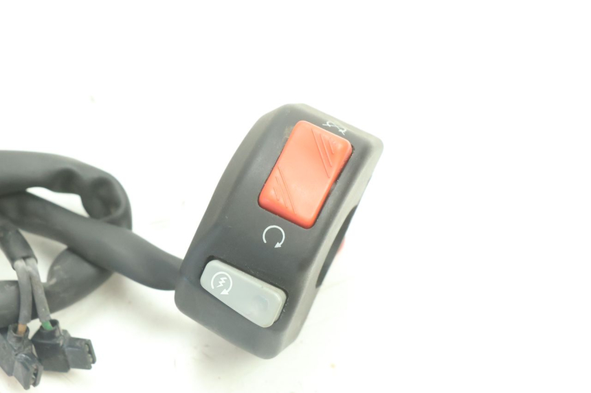 photo de RIGHT SWITCH YAMAHA YZF R6 600 (2008 - 2009) - Component detail