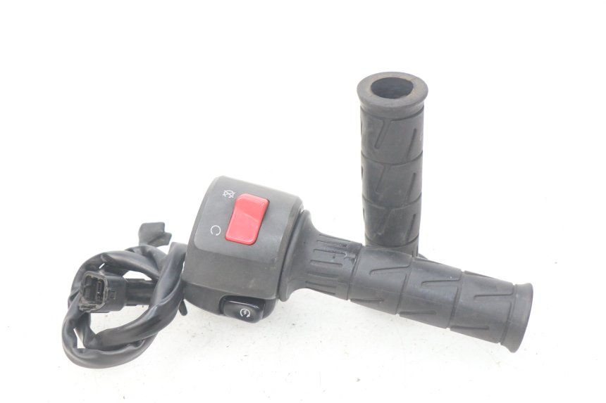 photo de RIGHT HANDLEBAR SWITCH KAWASAKI Z S 750 (2003 - 2006) - Main view