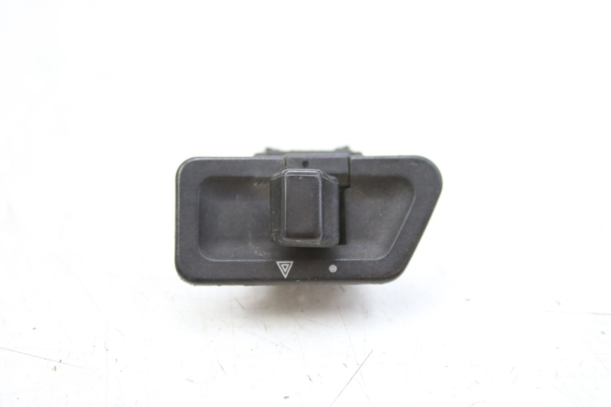 photo de TURN SIGNAL SWITCH NECO AZZURO 4T 50 (2020 - 2023) - Zoom on usage condition