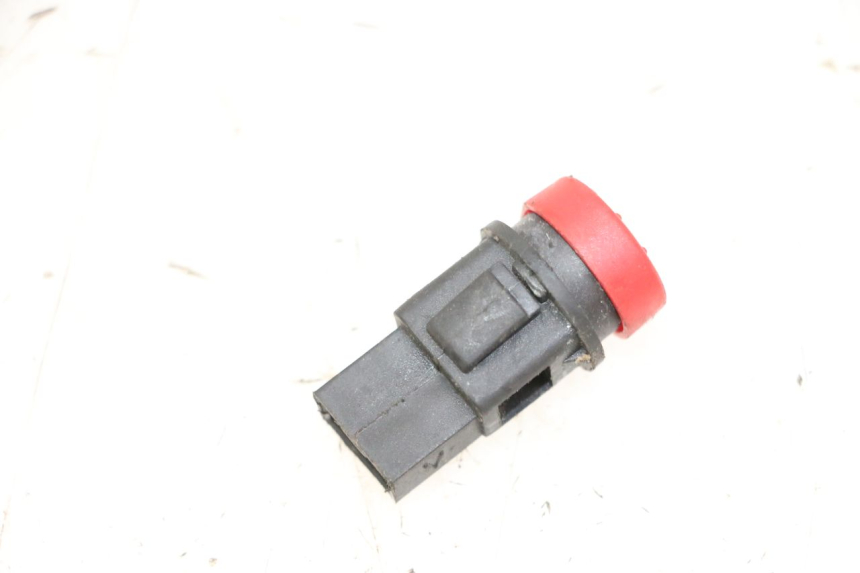 photo de HAZARD SWITCH PIAGGIO MP3 500 (2014 - 2017) - Component detail