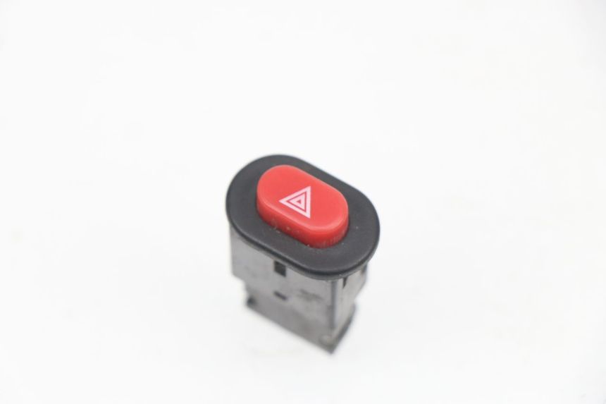 photo de HAZARD SWITCH PEUGEOT SUM UP 125 (2008 - 2013) - Main view