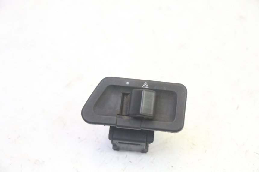 photo de TURN SIGNAL SWITCH YAMAHA X-MAX XMAX 250 (2006 - 2009) - Main view