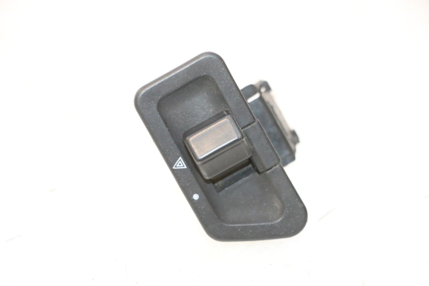 photo de TURN SIGNAL SWITCH YAMAHA XMAX X-MAX 125 (2006 - 2009) - Component detail