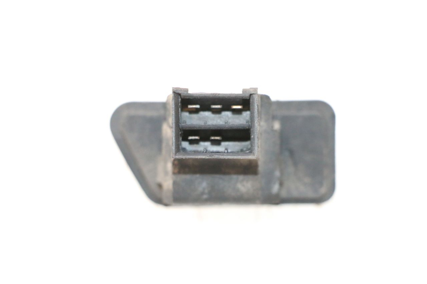 photo de TURN SIGNAL SWITCH YAMAHA XMAX X-MAX 125 (2006 - 2009) - Component detail