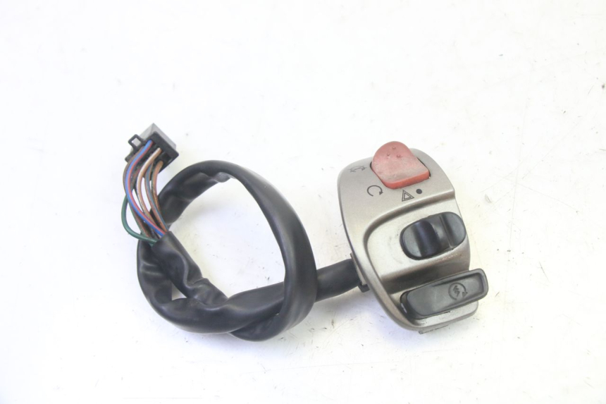 photo de LEFT SWITCH QUADRO 4 4D 350 (2015 - 2018) - Main view