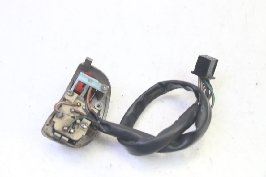 photo de LEFT SWITCH QUADRO 4 4D 350 (2015 - 2018) - Technical close-up