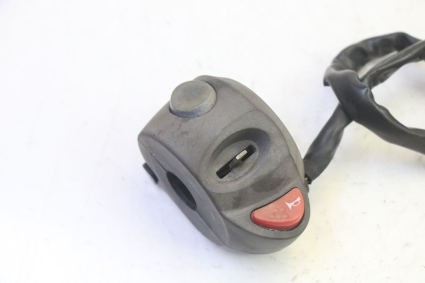 photo de LEFT SWITCH ADIVA AD3 300 (2014 - 2020) - Component detail