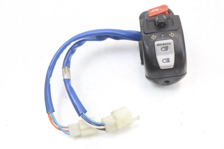 photo de LEFT HANDLEBAR SWITCH KYMCO AGILITY 4T 50 (2018 - 2022) - Zoom on usage condition