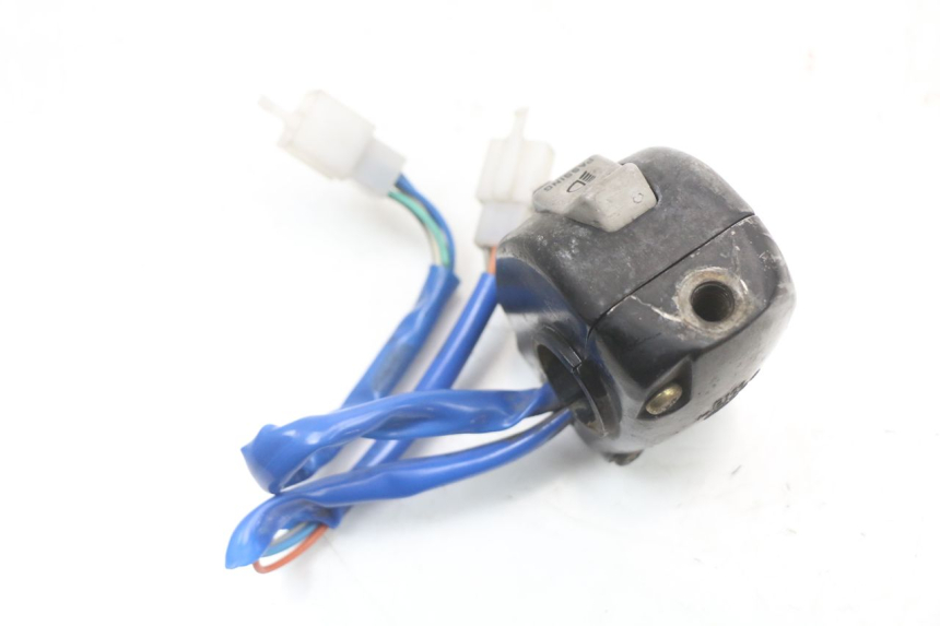 photo de LEFT HANDLEBAR SWITCH KYMCO AGILITY 4T 50 (2005 - 2018) - Alternative perspective