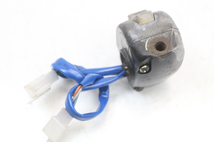 photo de LEFT HANDLEBAR SWITCH KYMCO AGILITY 4T 50 (2005 - 2018) - Alternative perspective