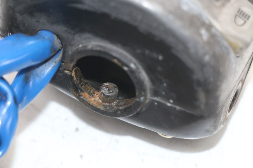 photo de LEFT HANDLEBAR SWITCH KYMCO AGILITY 4T 50 (2005 - 2018) - Fixing points details