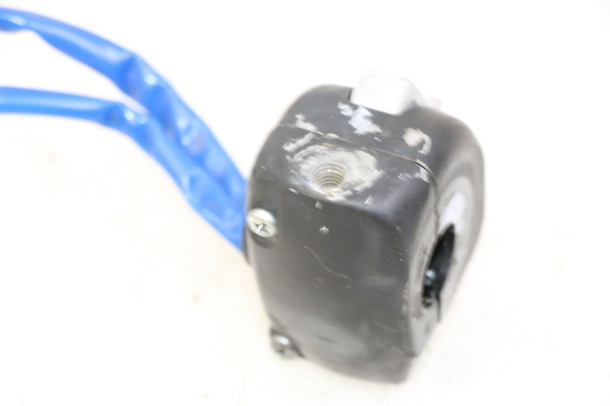 photo de LEFT HANDLEBAR SWITCH KYMCO AGILITY 4T 50 (2018 - 2022) - Fixing points details