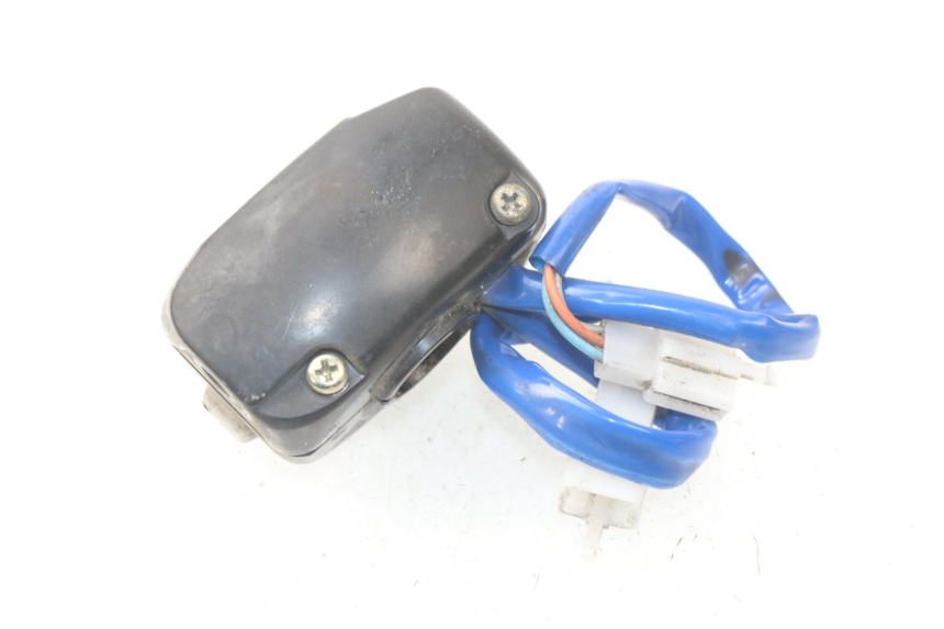 photo de LEFT HANDLEBAR SWITCH KYMCO AGILITY CITY 2T 50 (2008 - 2016) - Zoom on usage condition