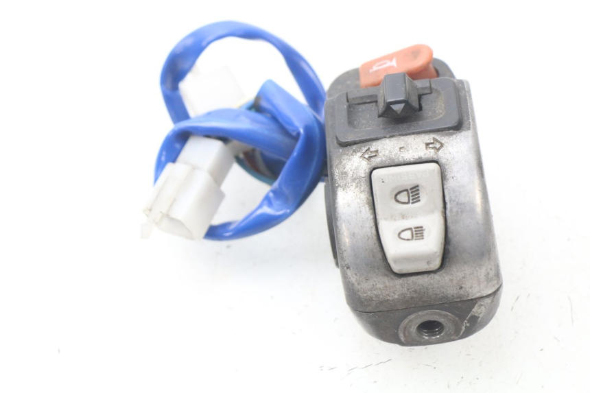 photo de LEFT HANDLEBAR SWITCH KYMCO AGILITY CITY 2T 50 (2008 - 2016) - Surface and material condition