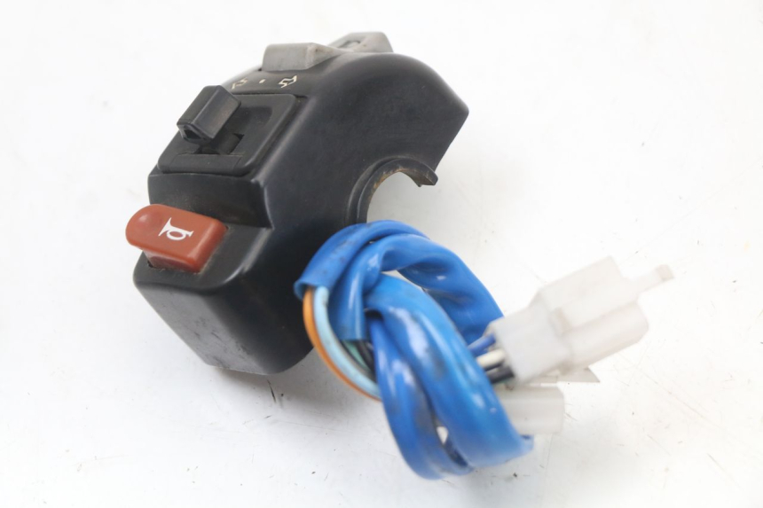 photo de LEFT SWITCH KYMCO AGILITY PREMIUM 50 (2007 - 2010) - Zoom on usage condition