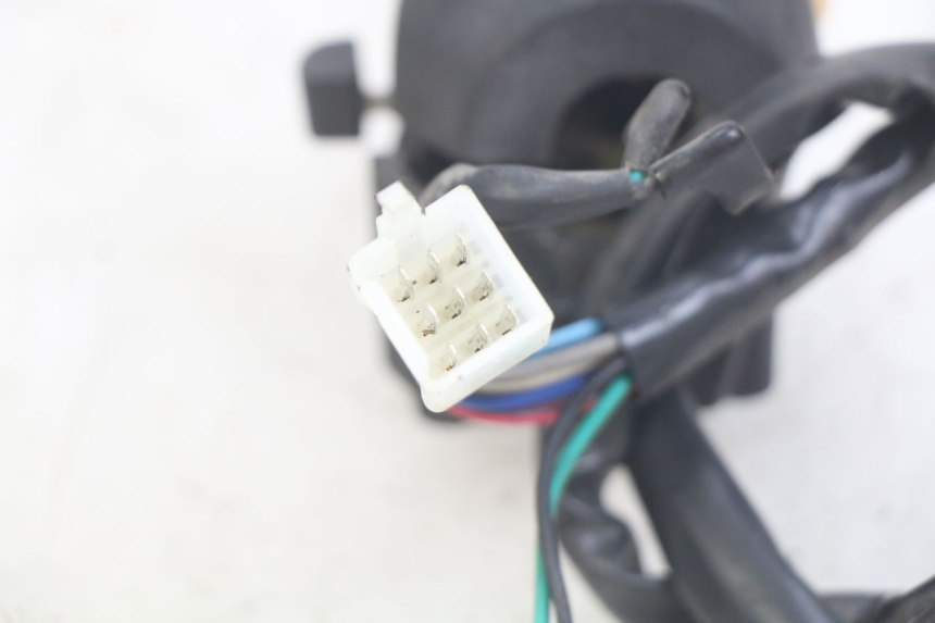 photo de LEFT HANDLEBAR SWITCH NECO ALEXONE 125 (2017 - 2024) - Fixing points details