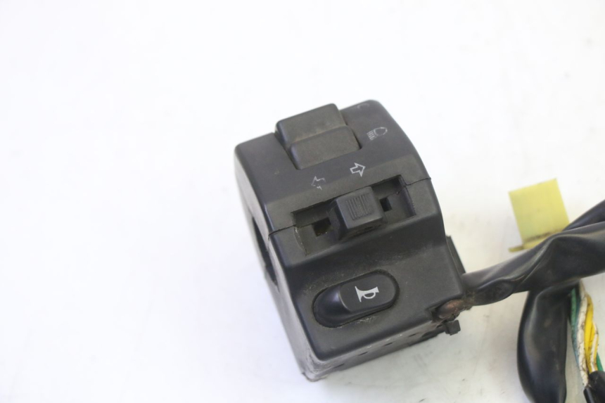 photo de LEFT SWITCH HYOSUNG GV AQUILA 125 (2000 - 2009) - Component detail