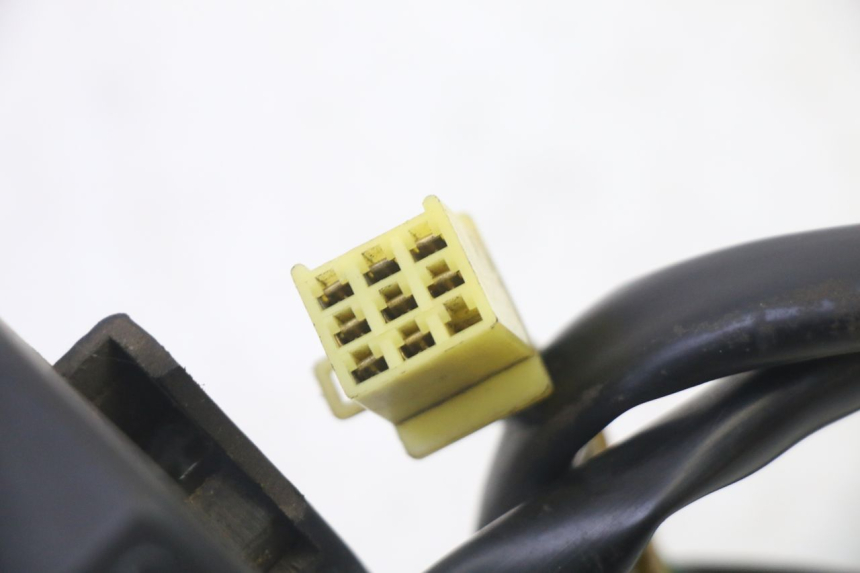 photo de LEFT SWITCH HYOSUNG GV AQUILA 125 (2000 - 2009) - Fixing points details