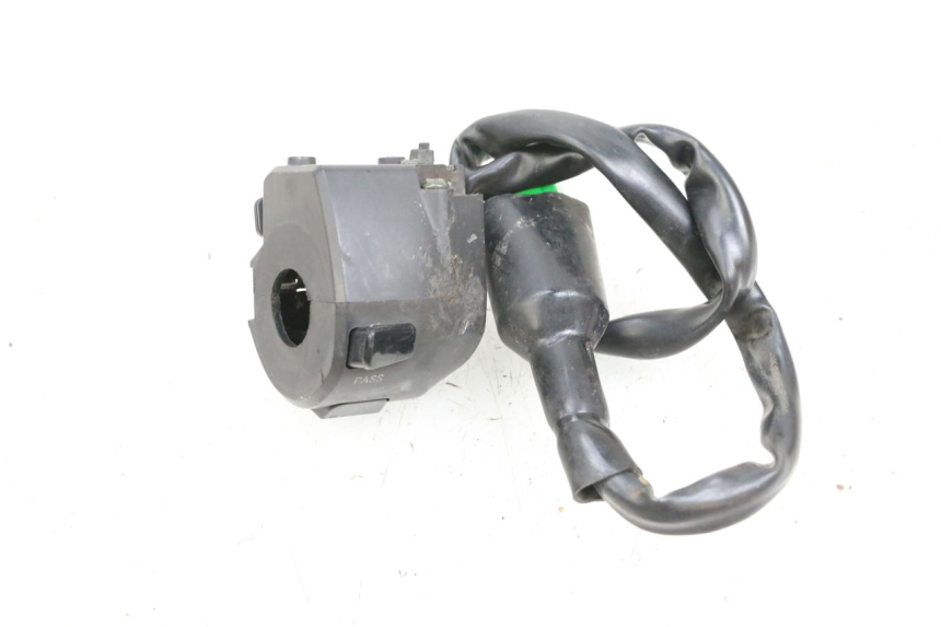 photo de LEFT SWITCH MAG POWER BOMBERS 4T 50 (2016 - 2026) - Fixing points details