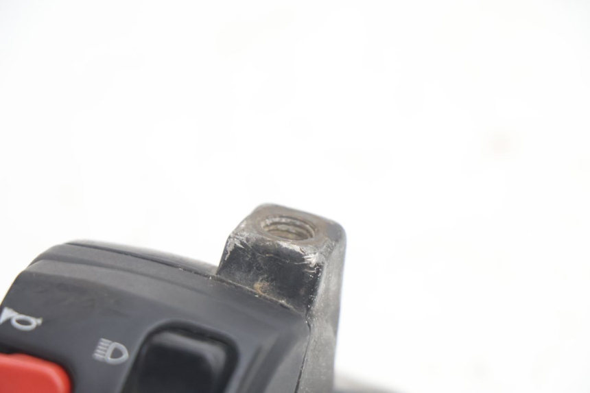 photo de LEFT SWITCH MBK BOOSTER ROCKET 50 (2004 - 2016) - Zoom on usage condition