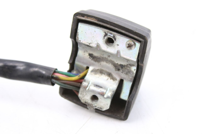 photo de LEFT HANDLEBAR SWITCH MBK BOOSTER SPIRIT 50 (2004 - 2017) - Zoom on usage condition