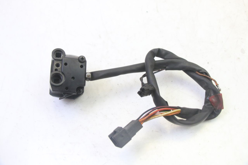 photo de LEFT HANDLEBAR SWITCH SUZUKI BURGMAN 125 (2007 - 2014) - Technical close-up