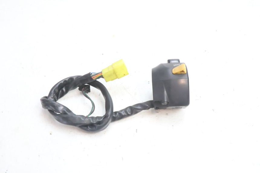 photo de LEFT HANDLEBAR SWITCH SUZUKI BURGMAN 125 (2007 - 2014) - Alternative perspective