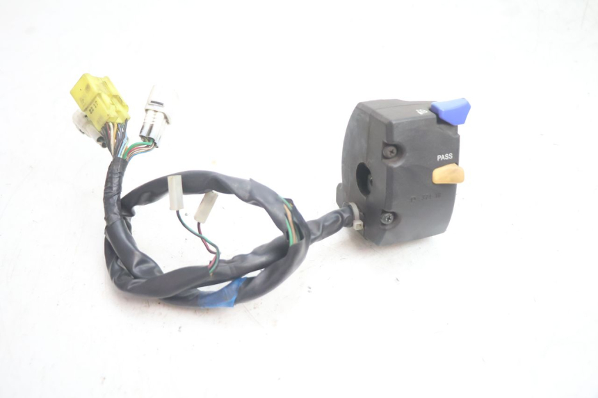 photo de LEFT SWITCH SUZUKI BURGMAN EXECUTIVE ABS 650 (2006 - 2012) - Technical close-up