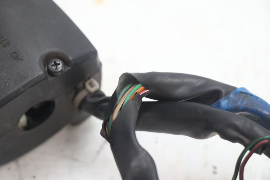 photo de LEFT SWITCH SUZUKI BURGMAN EXECUTIVE ABS 650 (2006 - 2012) - Surface and material condition