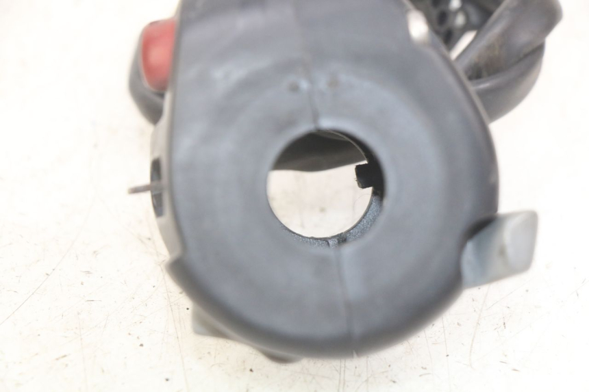 photo de LEFT HANDLEBAR SWITCH BMW C1 125 (2000 - 2003) - Zoom on usage condition