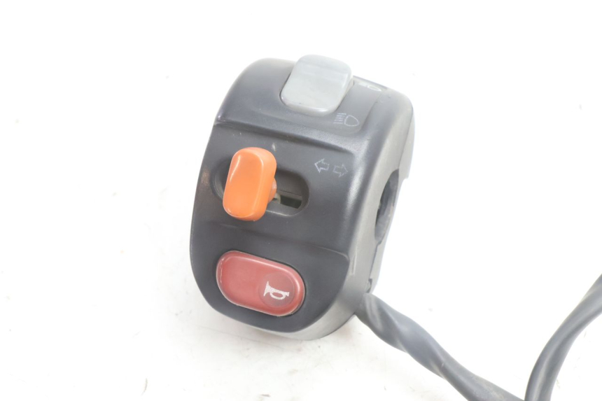 photo de LEFT HANDLEBAR SWITCH BMW C1 125 (2000 - 2003) - Component detail