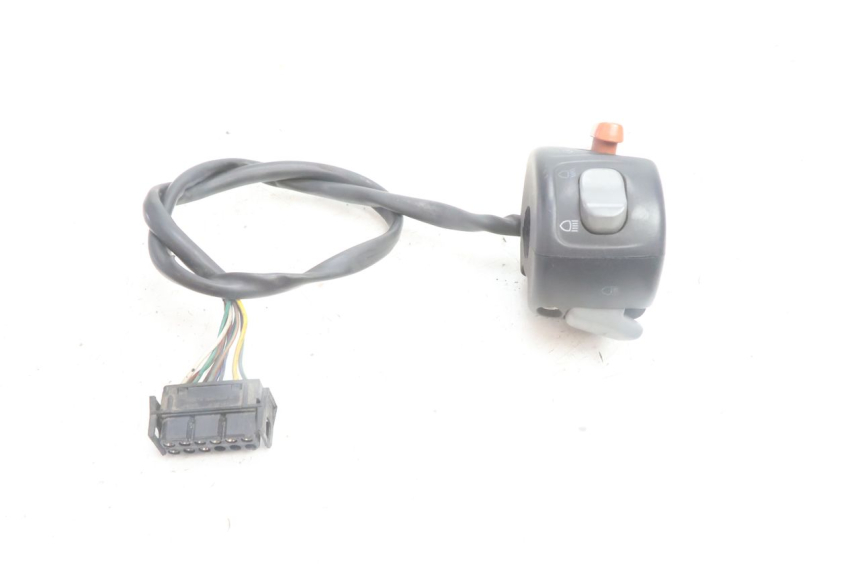 photo de LEFT HANDLEBAR SWITCH BMW C1 125 (2000 - 2003) - Alternative perspective